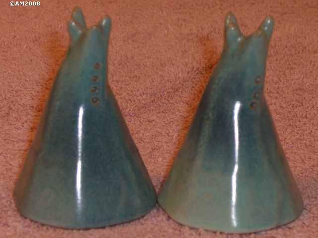 Teepee shakers glazed Indian blue